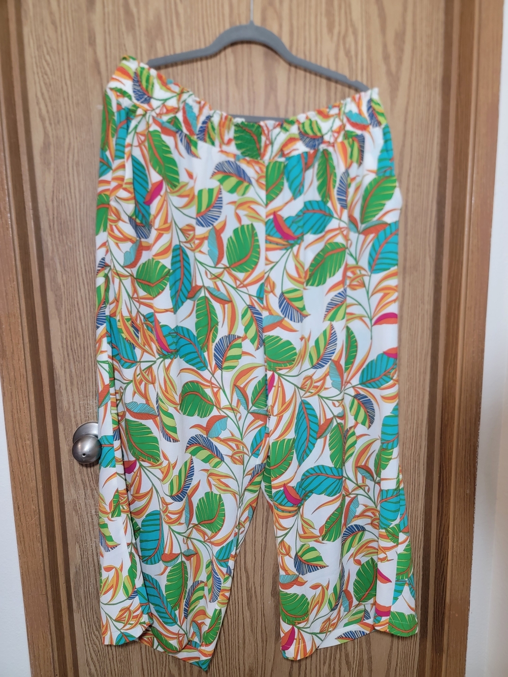 Rose + Olive Tropical Wide Leg Pants | 2X | Farm Rio Inspired Resort Print - Picture 2 of 6